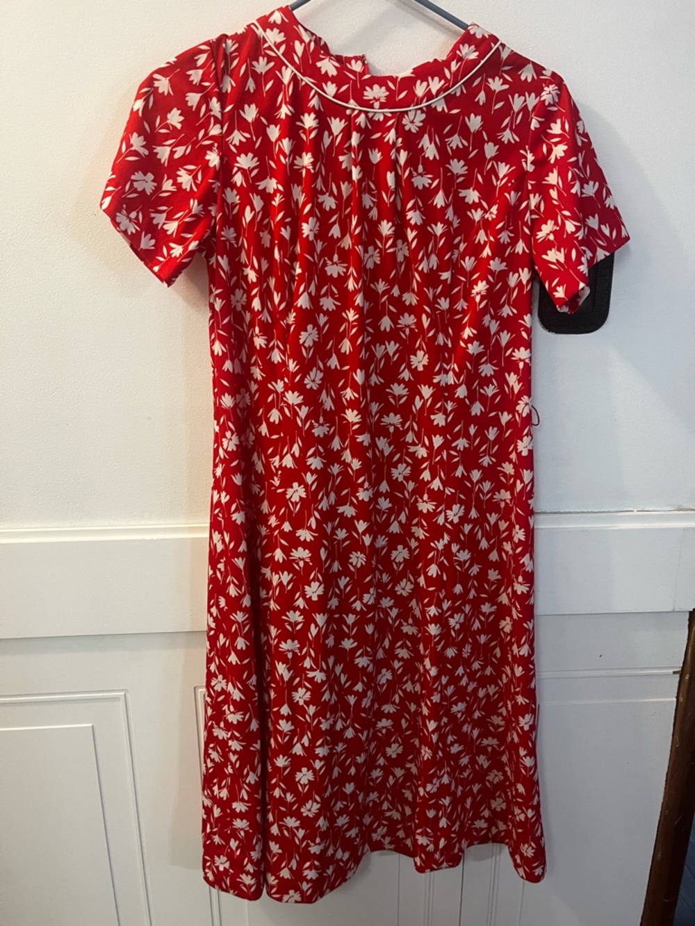Vintage British Lady Red Floral Short Dress Size 12
